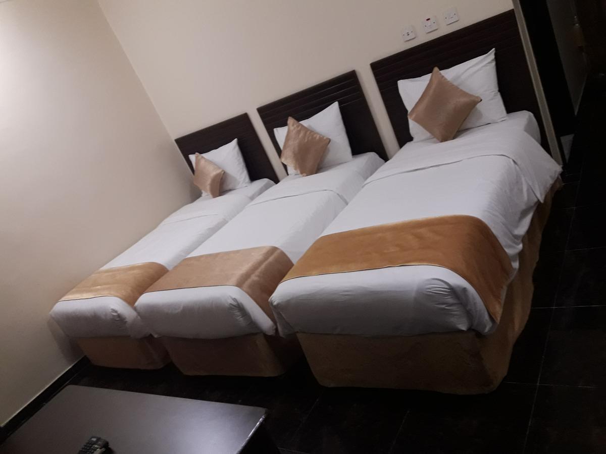 Lake Hotel Mukhi 外观 照片